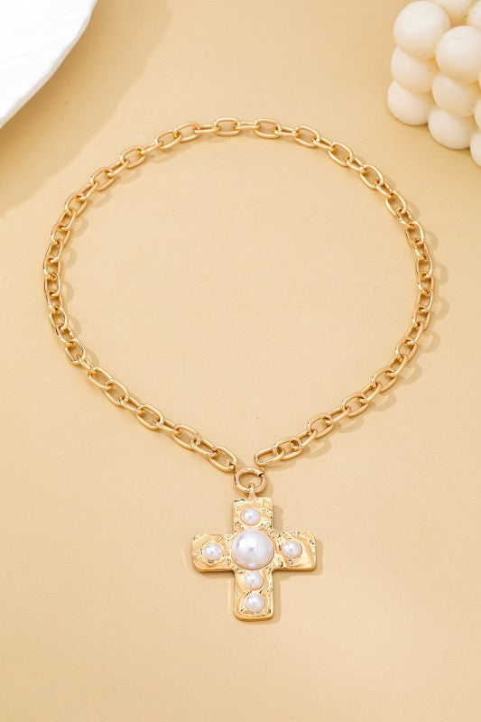 Hammered Cross Toggle Pearl Necklace