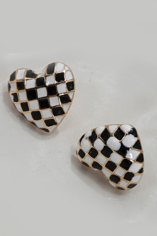 Checkered heart gold studs