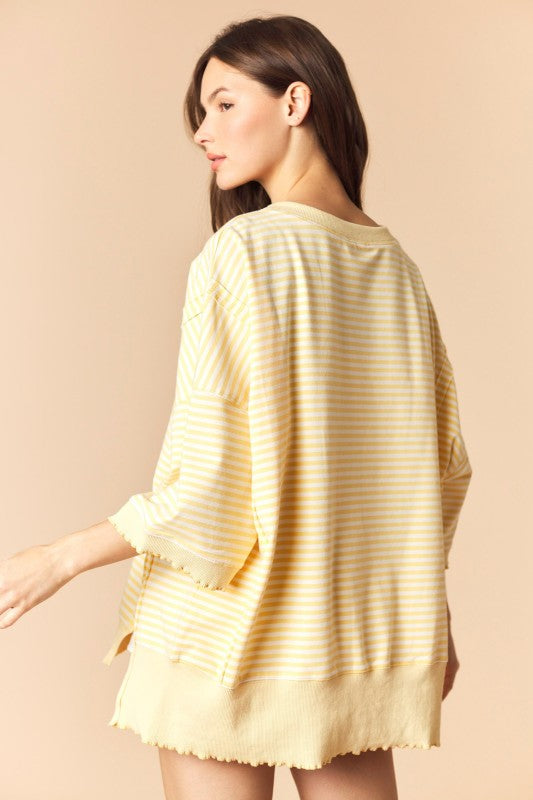 Yellow Lettuce Edge Top