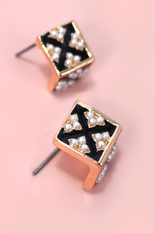 Pearl checker cube stud earrings