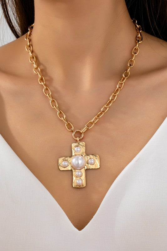 Hammered Cross Toggle Pearl Necklace